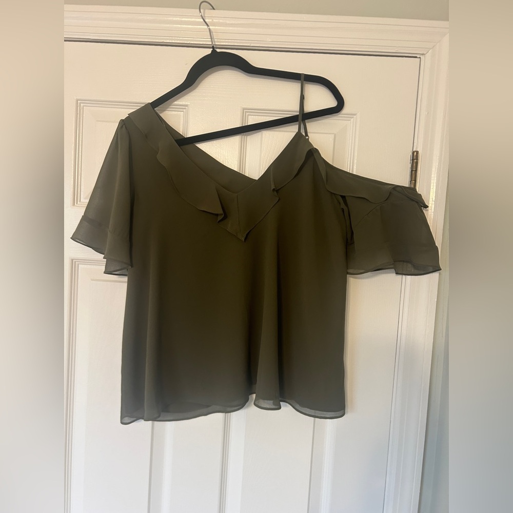 1. State ruffle cold shoulder blouse